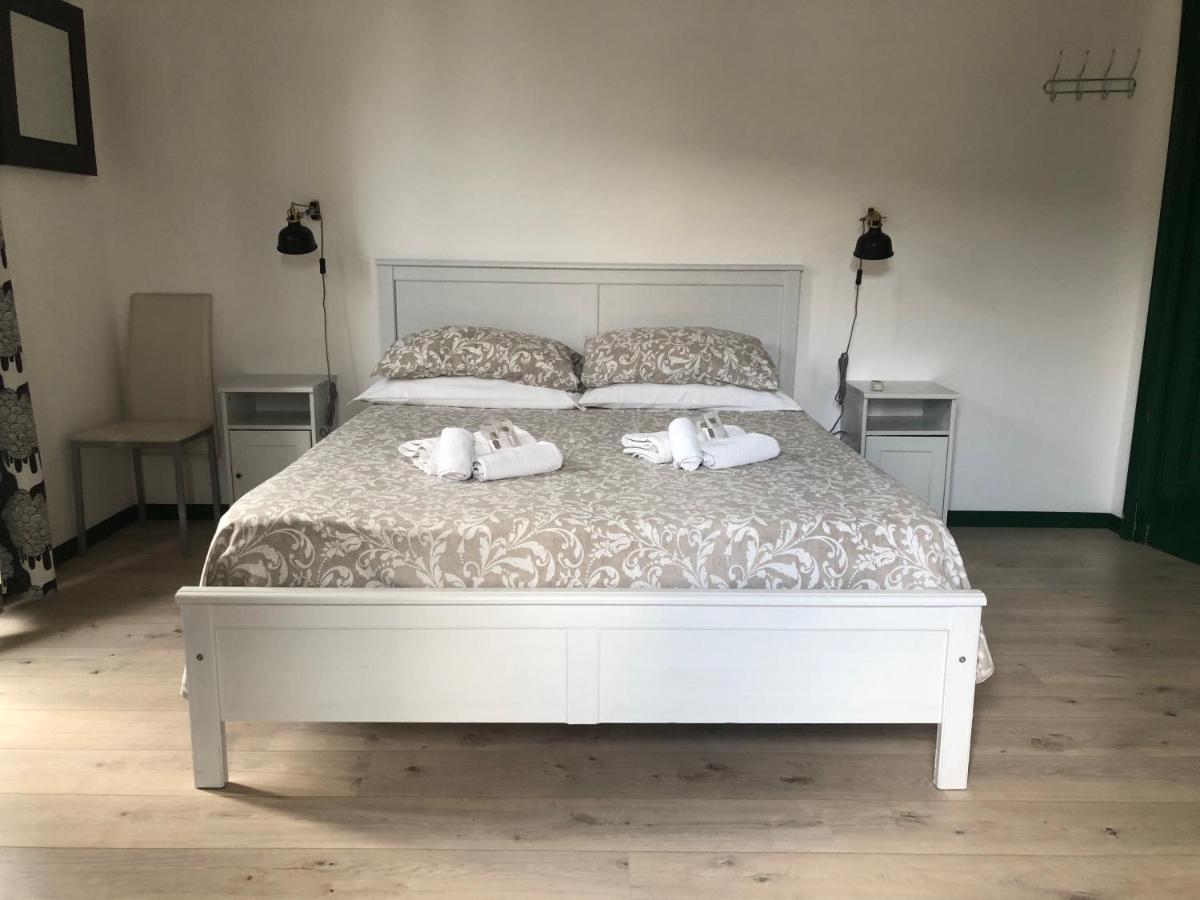 Habitación Triple con baño privado externo