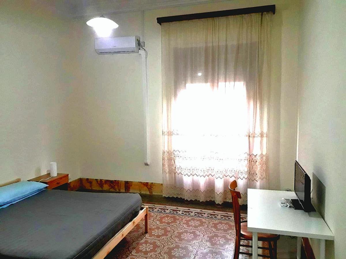 Basic Driepersoonskamer met Gedeelde Badkamer