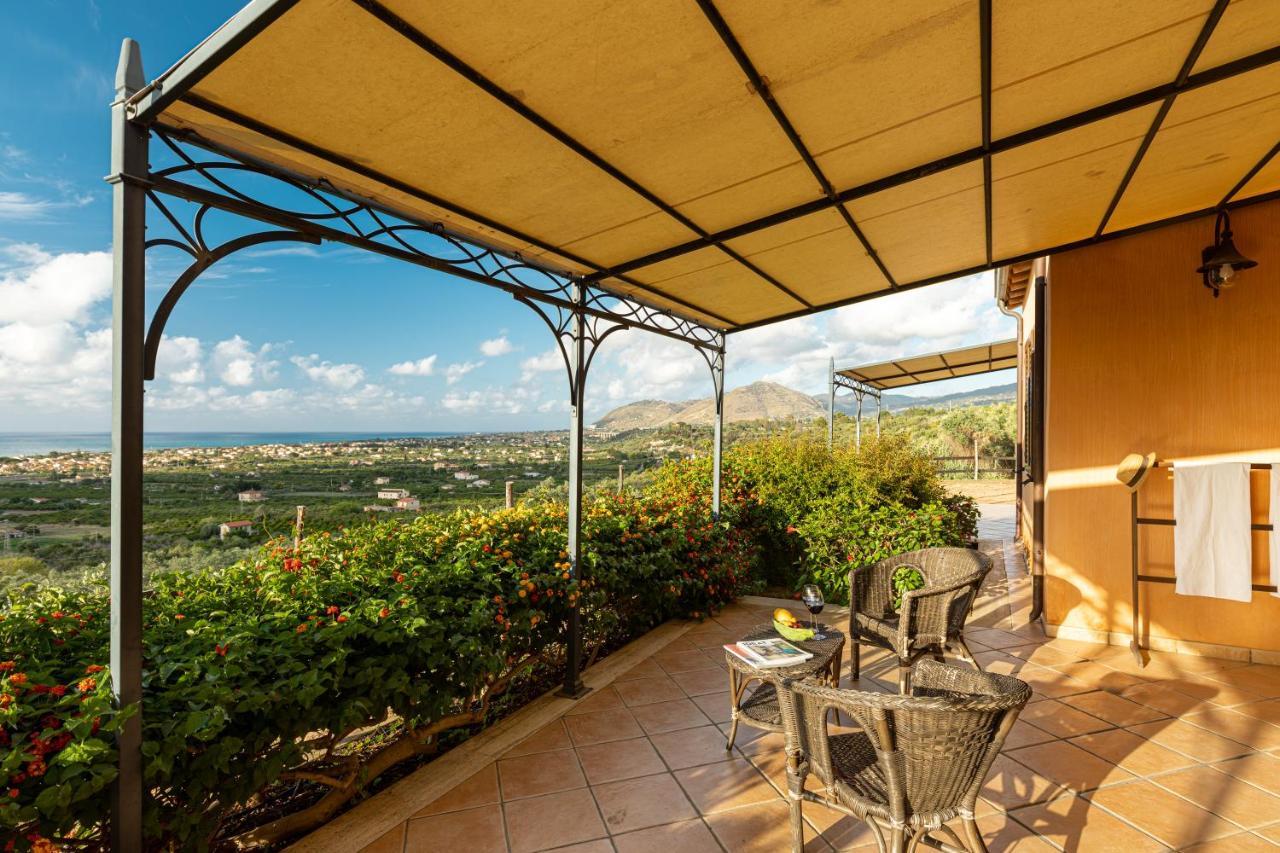 Camera Familiare con Vista Mare