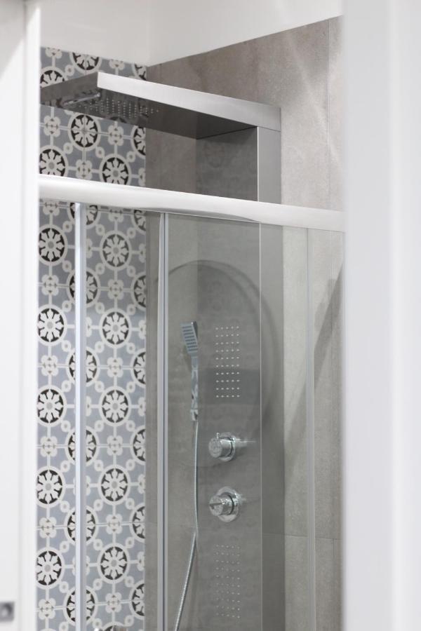 Deluxe Double Room,1041959119:JPEG