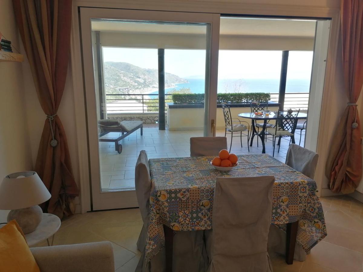 Three-Bedroom Apartment Terrace