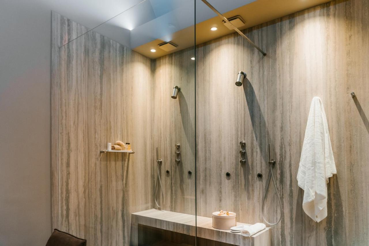 Deluxe Tweepersoonskamer met een Douche
