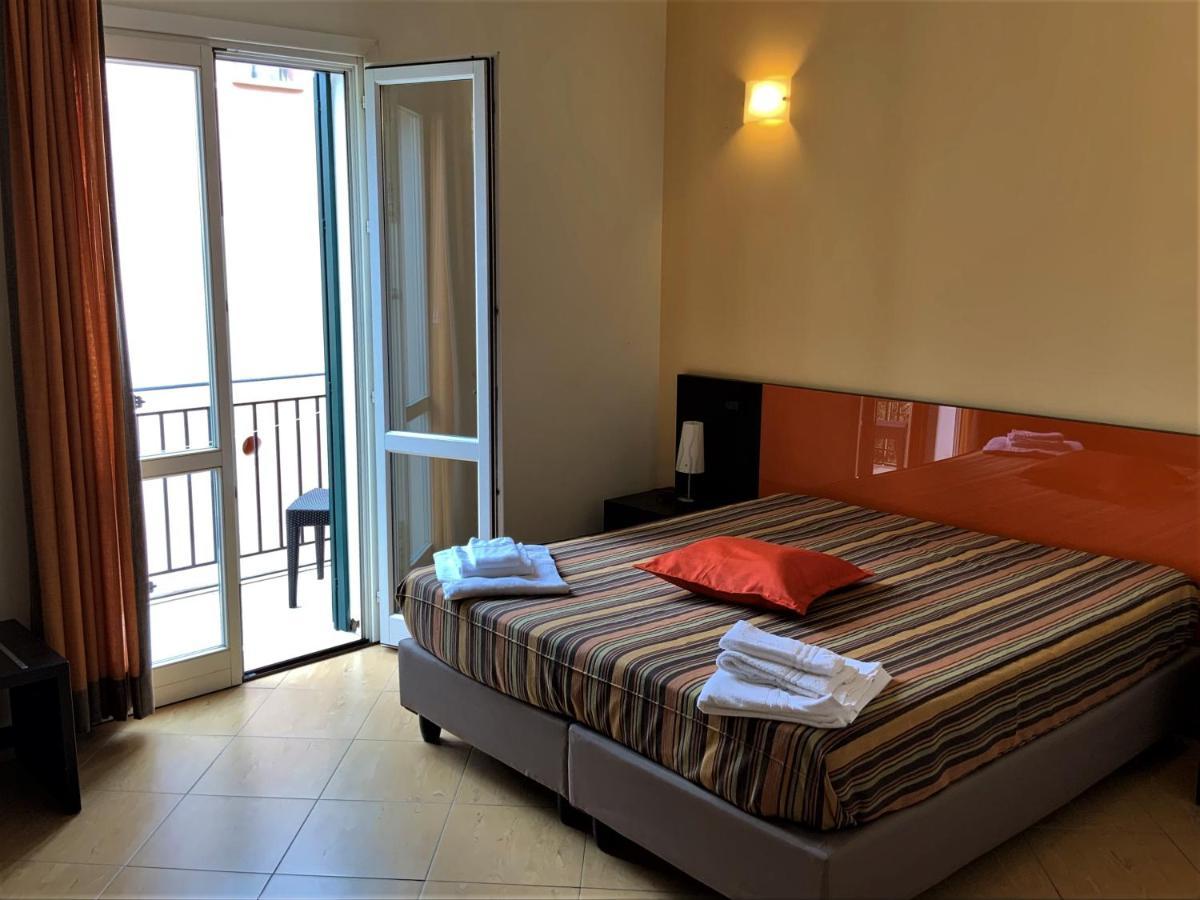 Double Room with Balcony,1216250713:JPEG