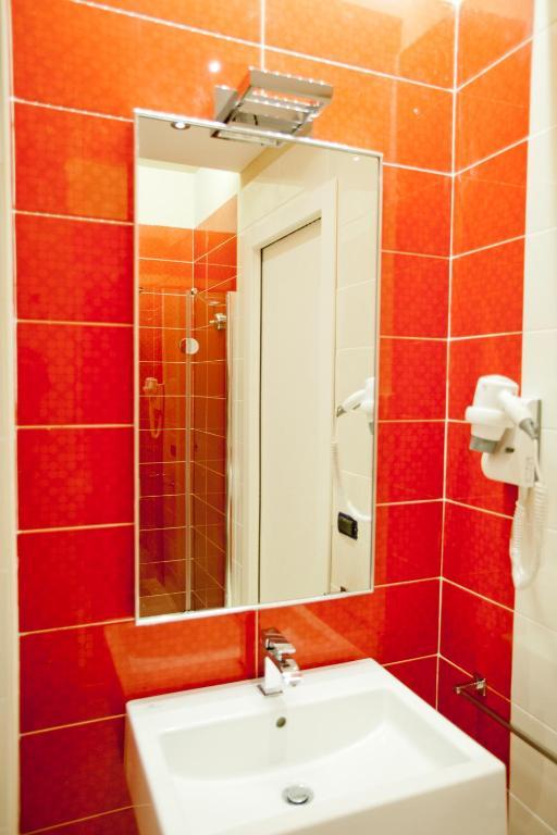 Standard Triple Room,57112417:JPEG