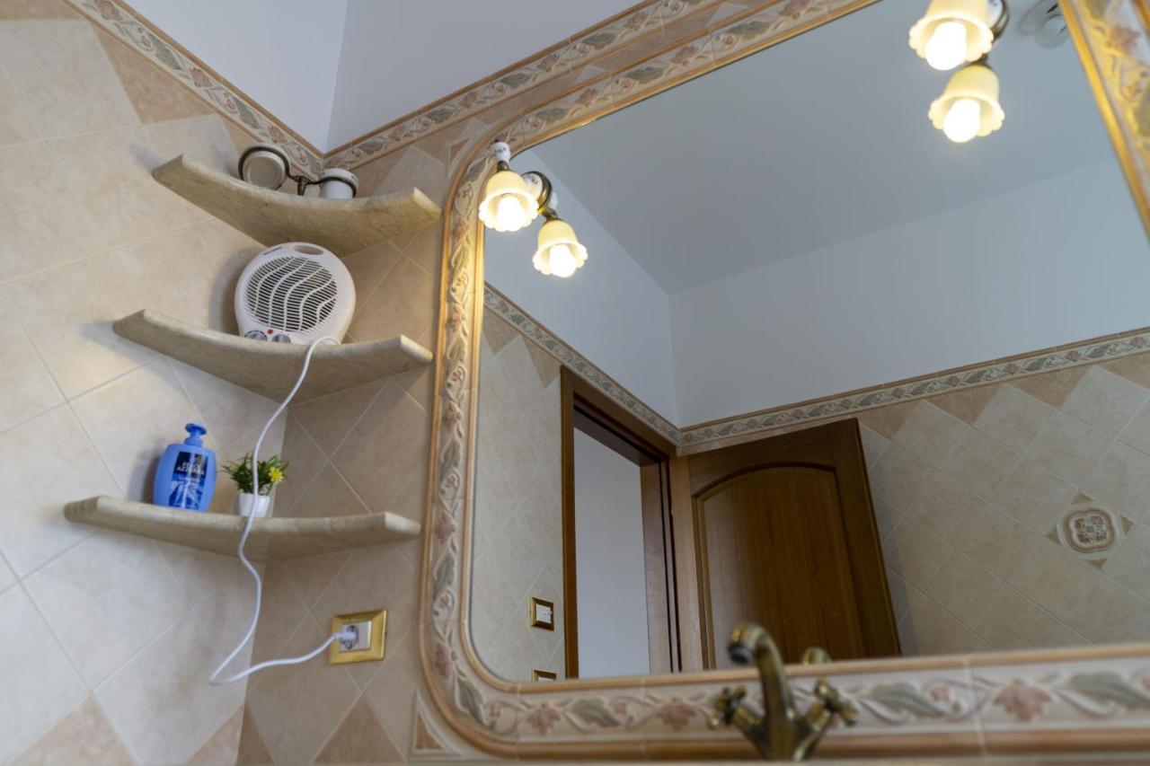 Camera Matrimoniale con Bagno Privato
