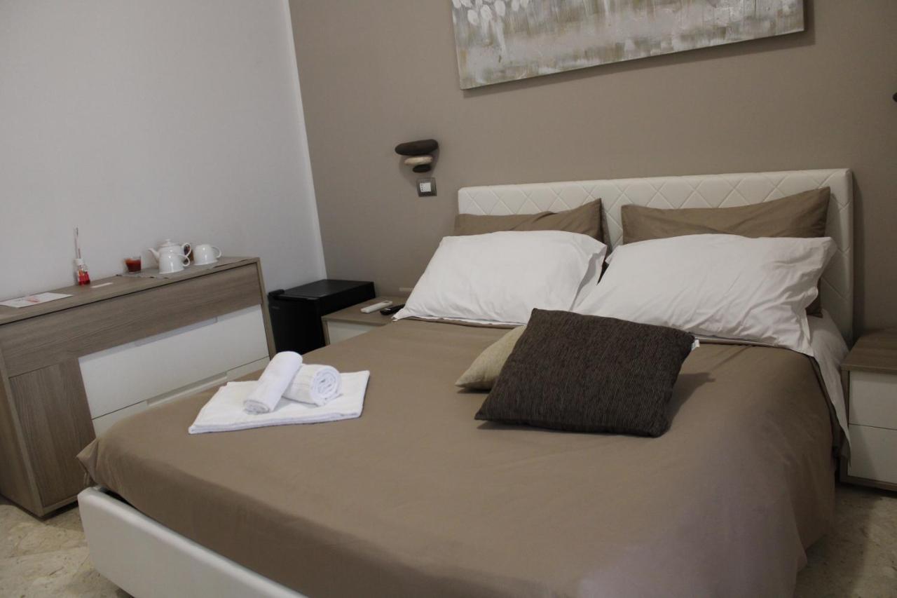 Single Room Balcony