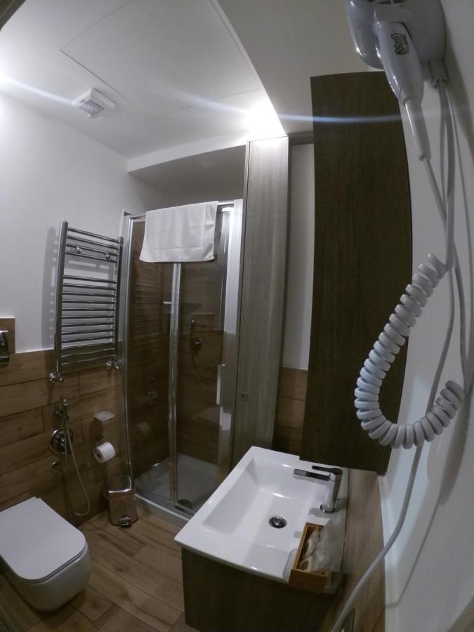 Double Room Private Bathroom