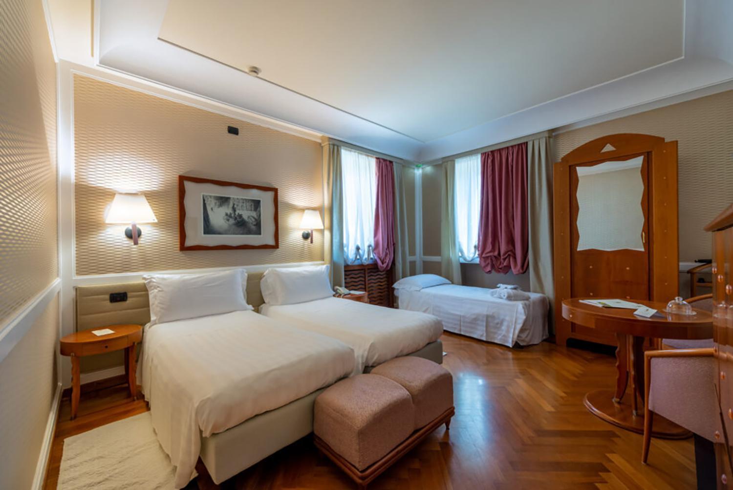 Deluxe Dreibettzimmer mit Meerblick