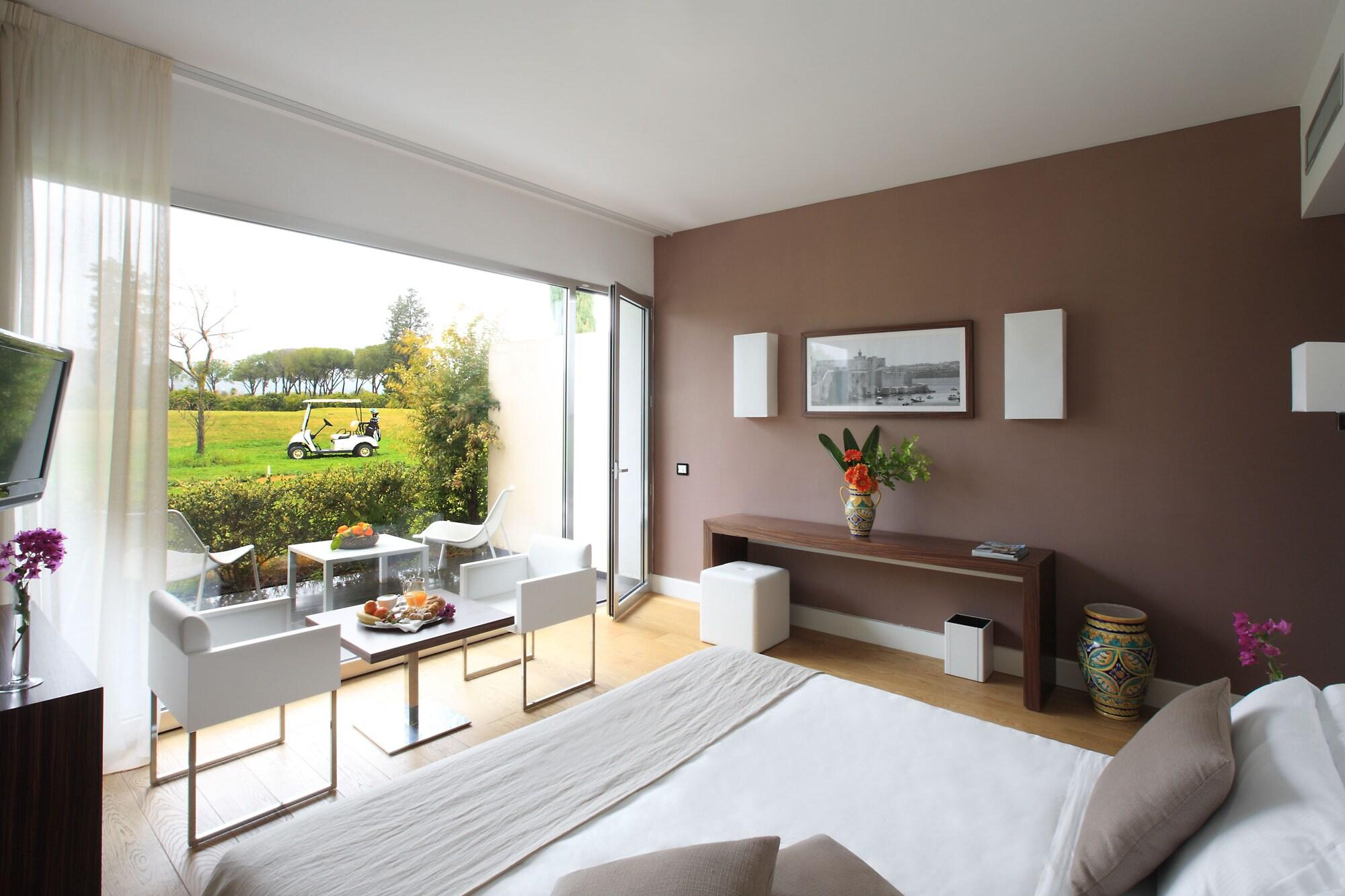 Chambre Lit Queen-Size - pour Personnes à Mobilité Réduite