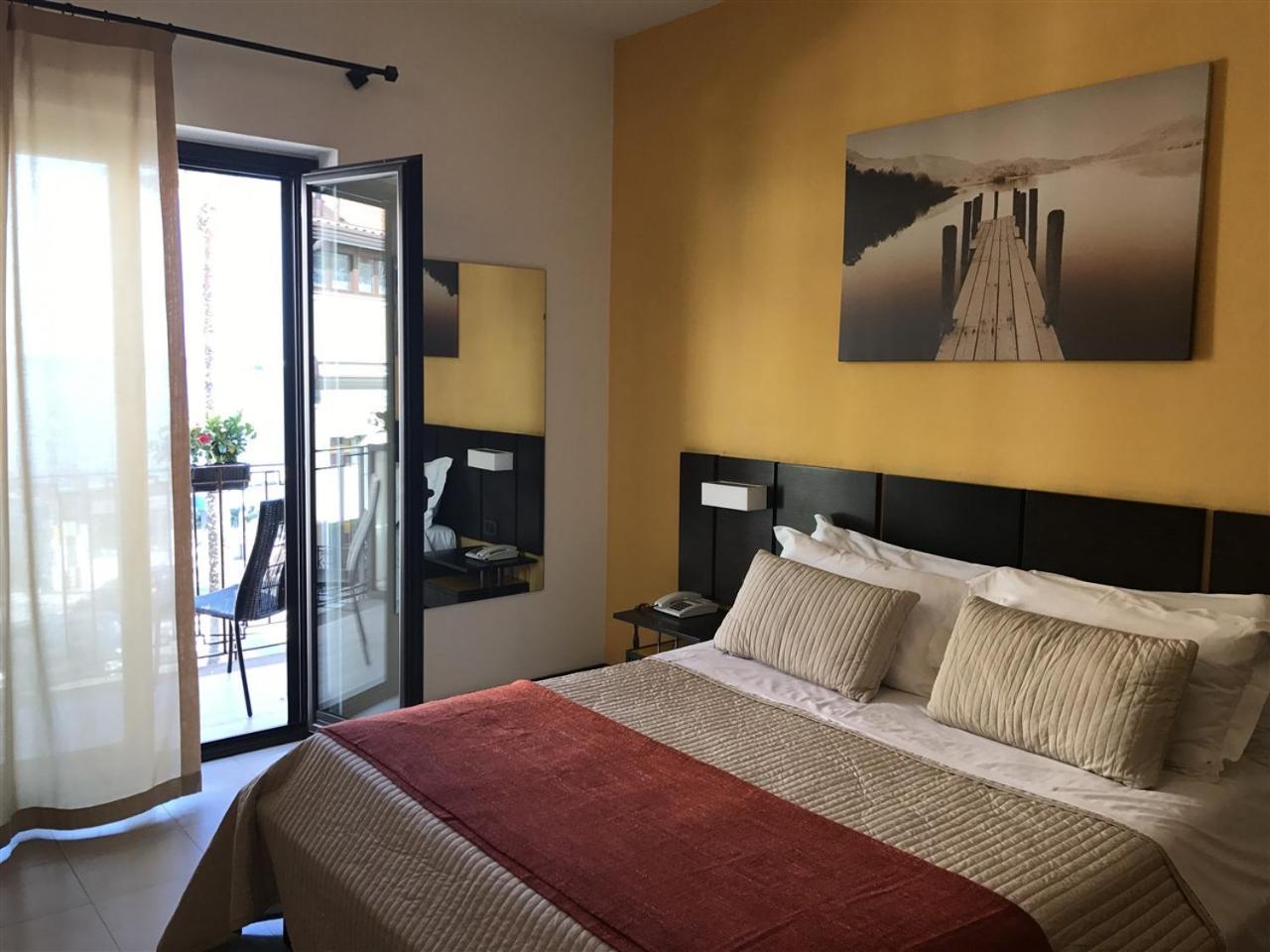 Triple Room Balcony Sea View