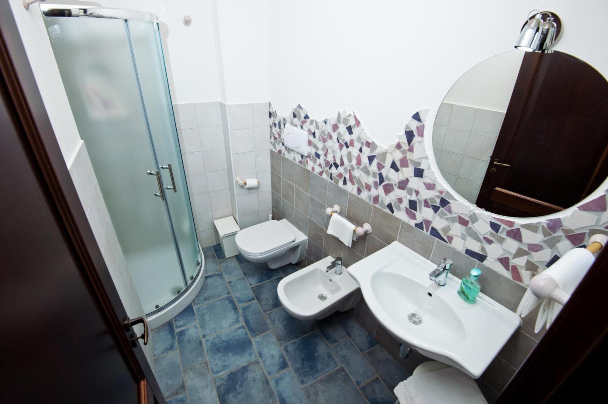 Deluxe Triple Room,1592917396:JPEG