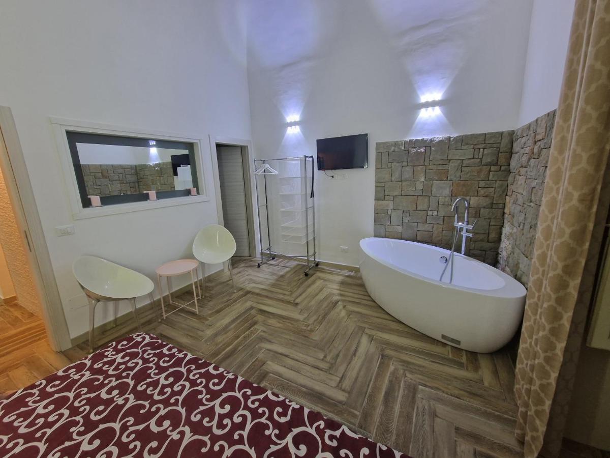 Deluxe Double Room with Bath