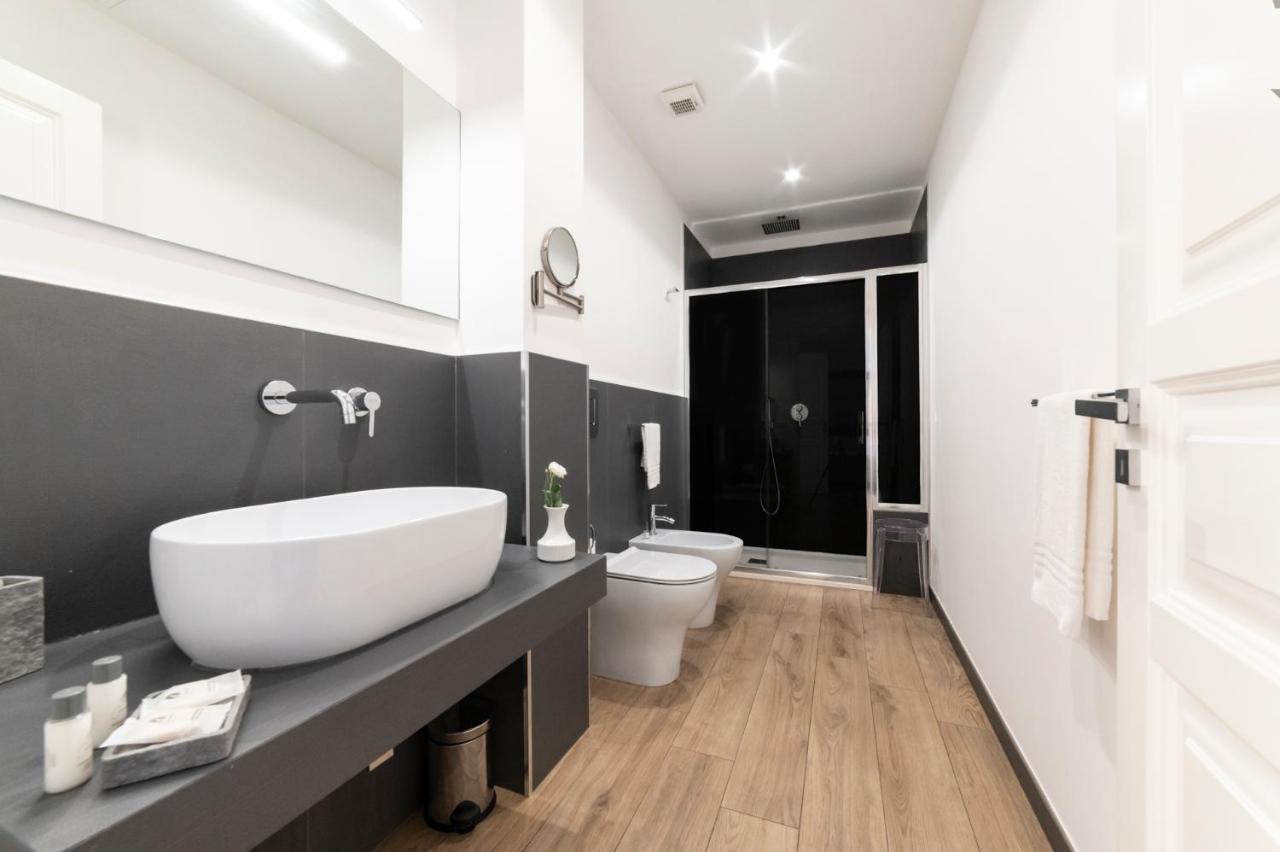 Suite with Private Pool,1266109987:JPEG