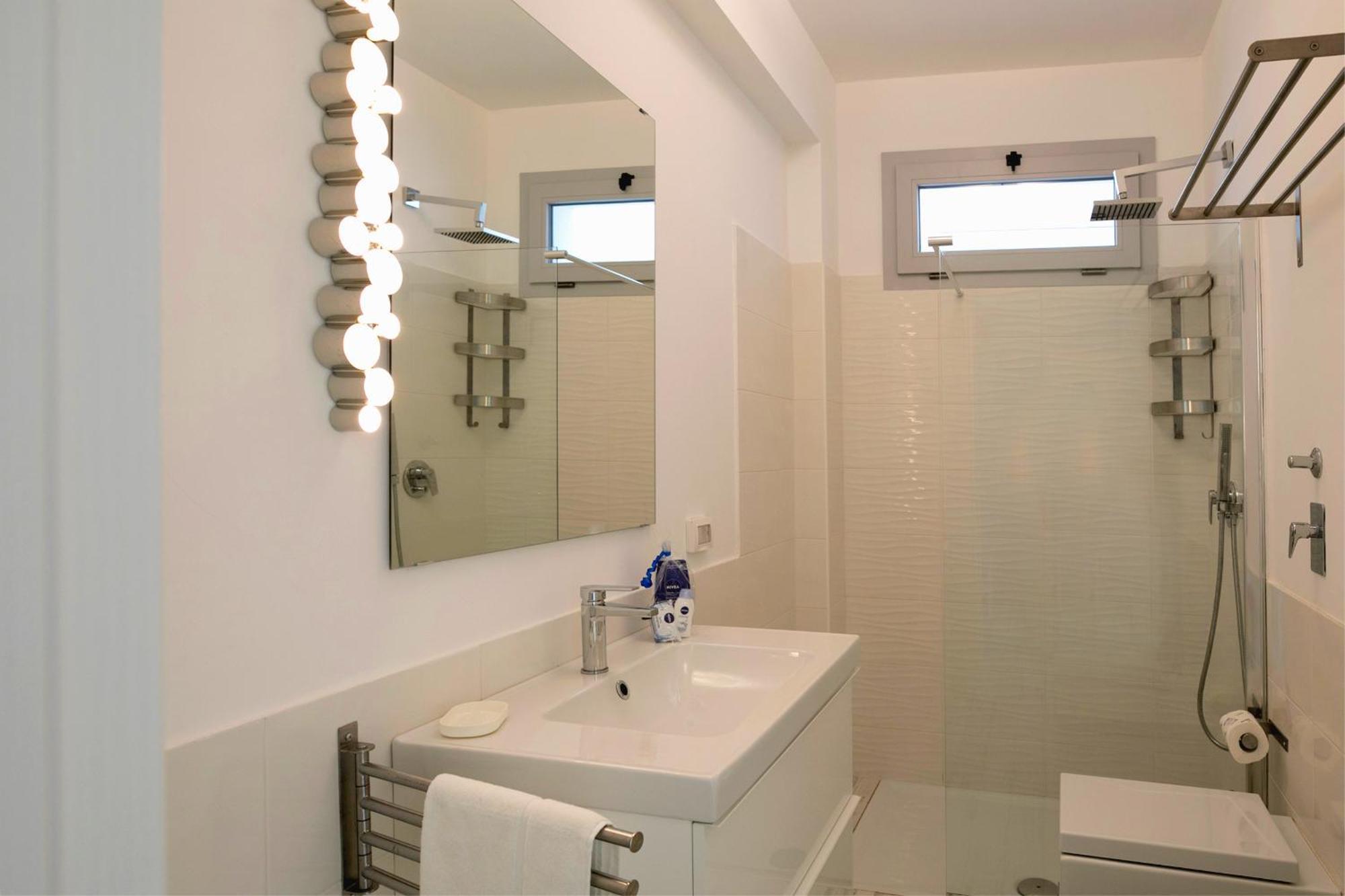 Superior Two-Bedroom Apartment,1279805086:JPEG