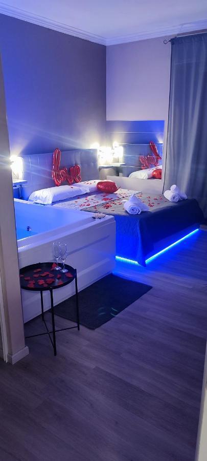 King Suite Spa Bath