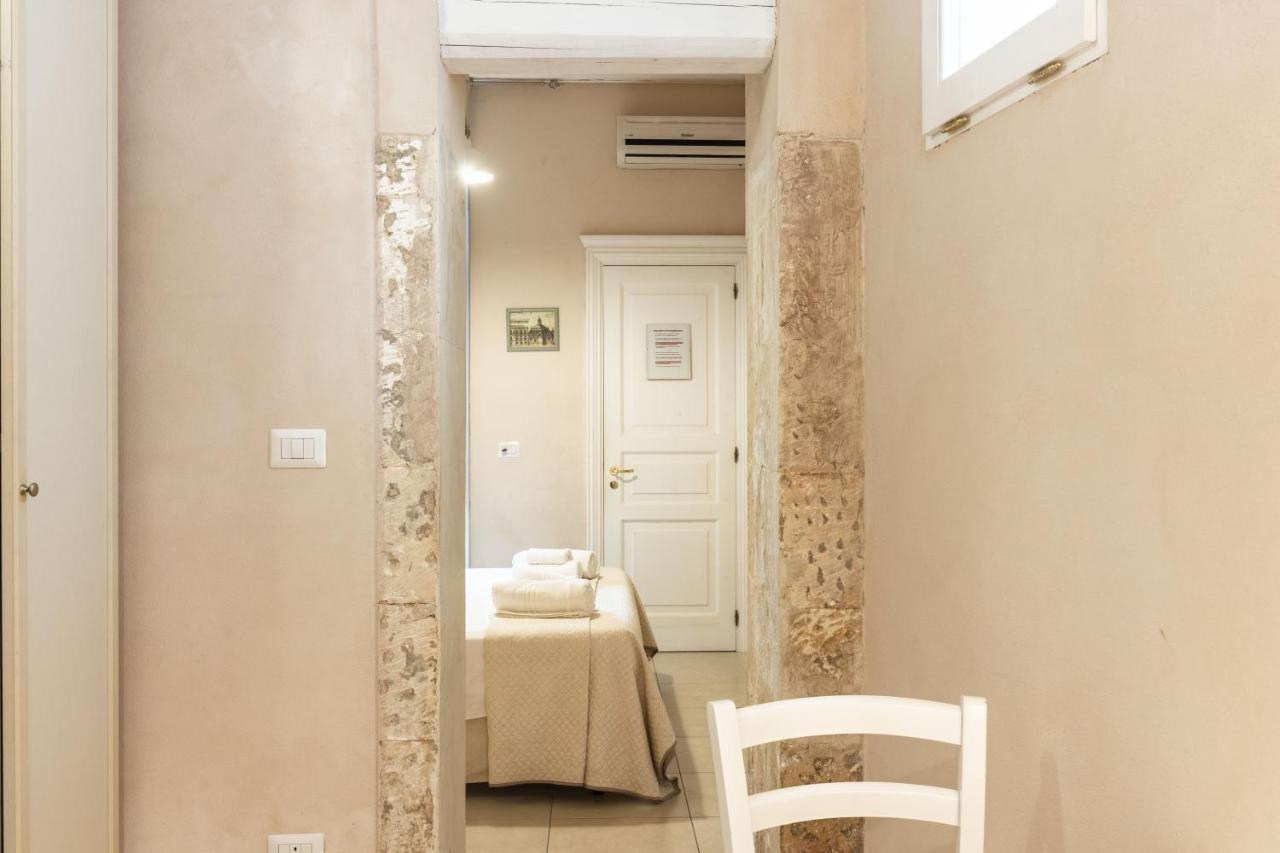 Standard Double Room,1319585542:JPEG