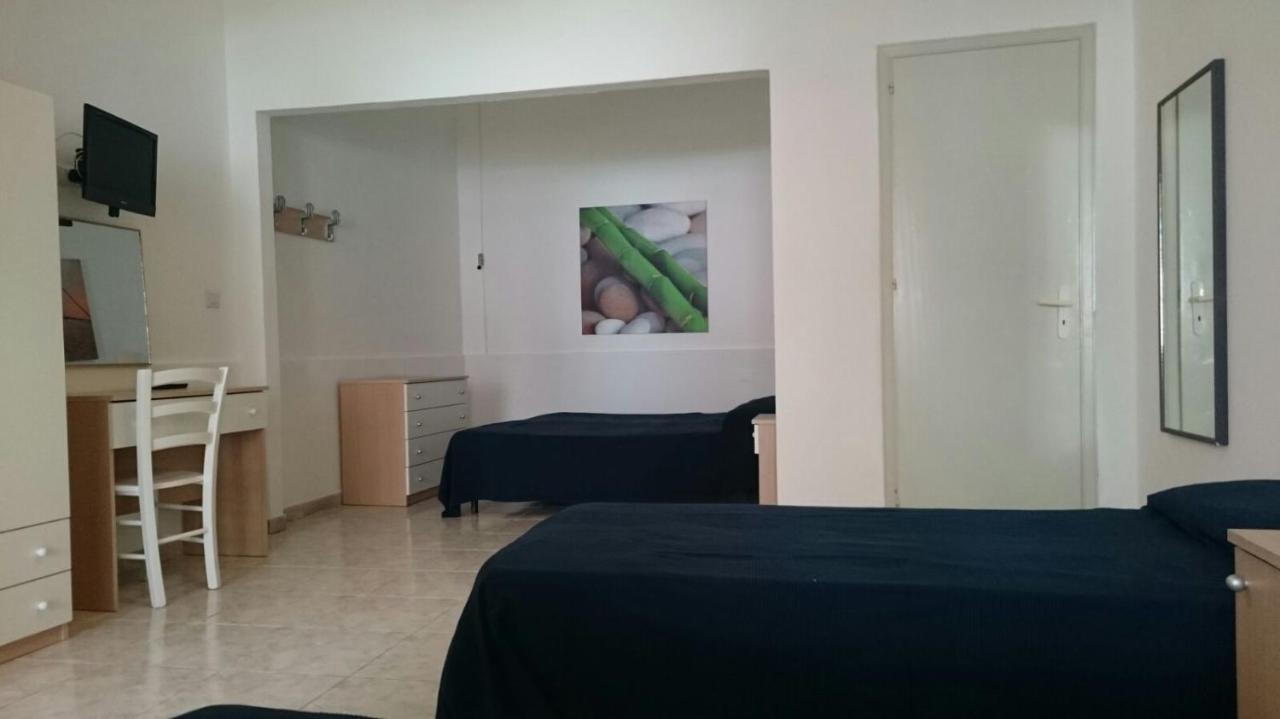 One-Bedroom Bungalow