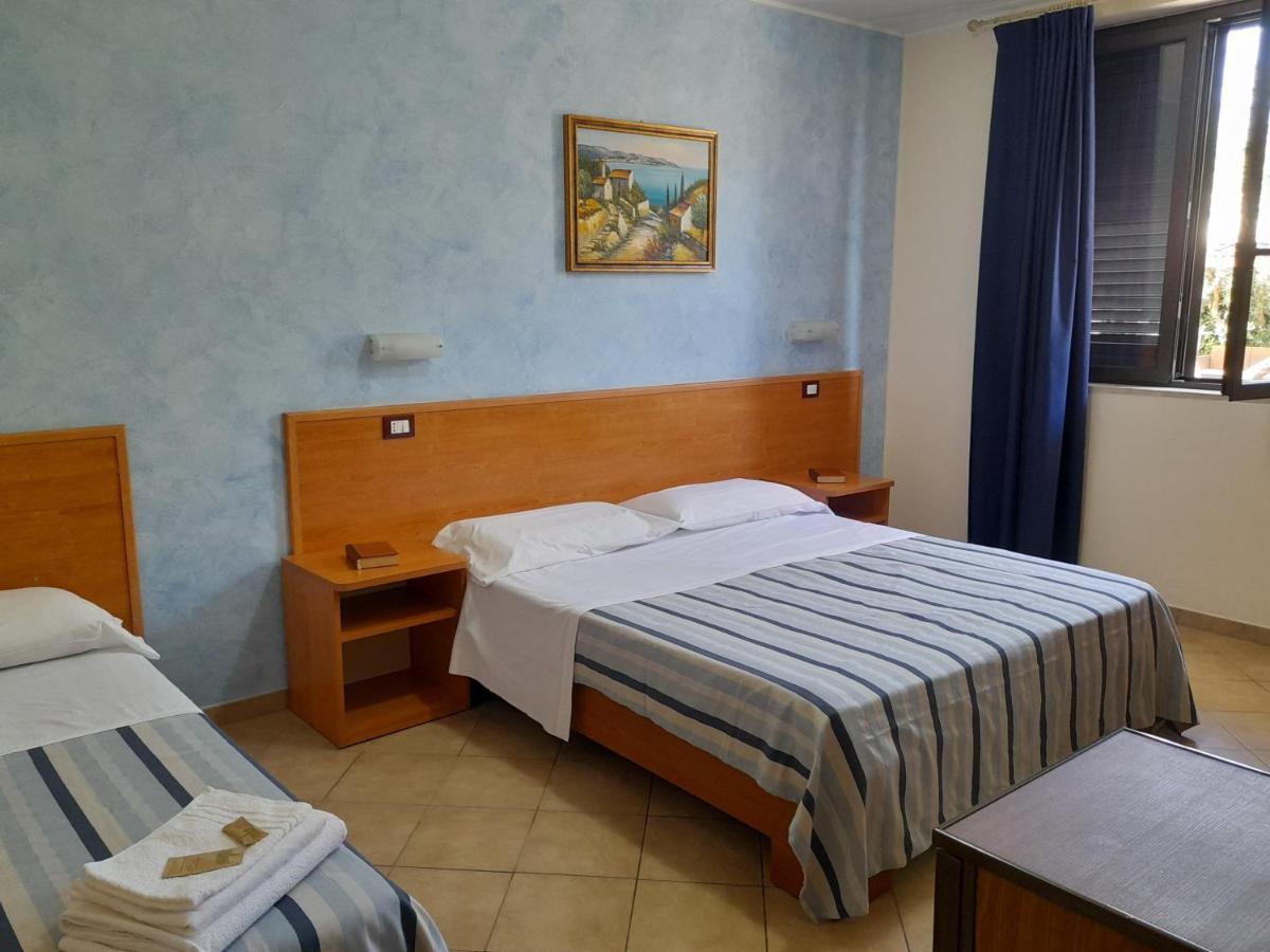 Triple Room,1356579227:JPEG