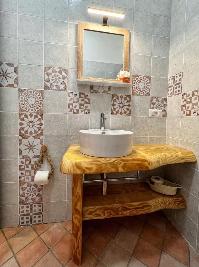Small Double Room,1388493497:JPEG