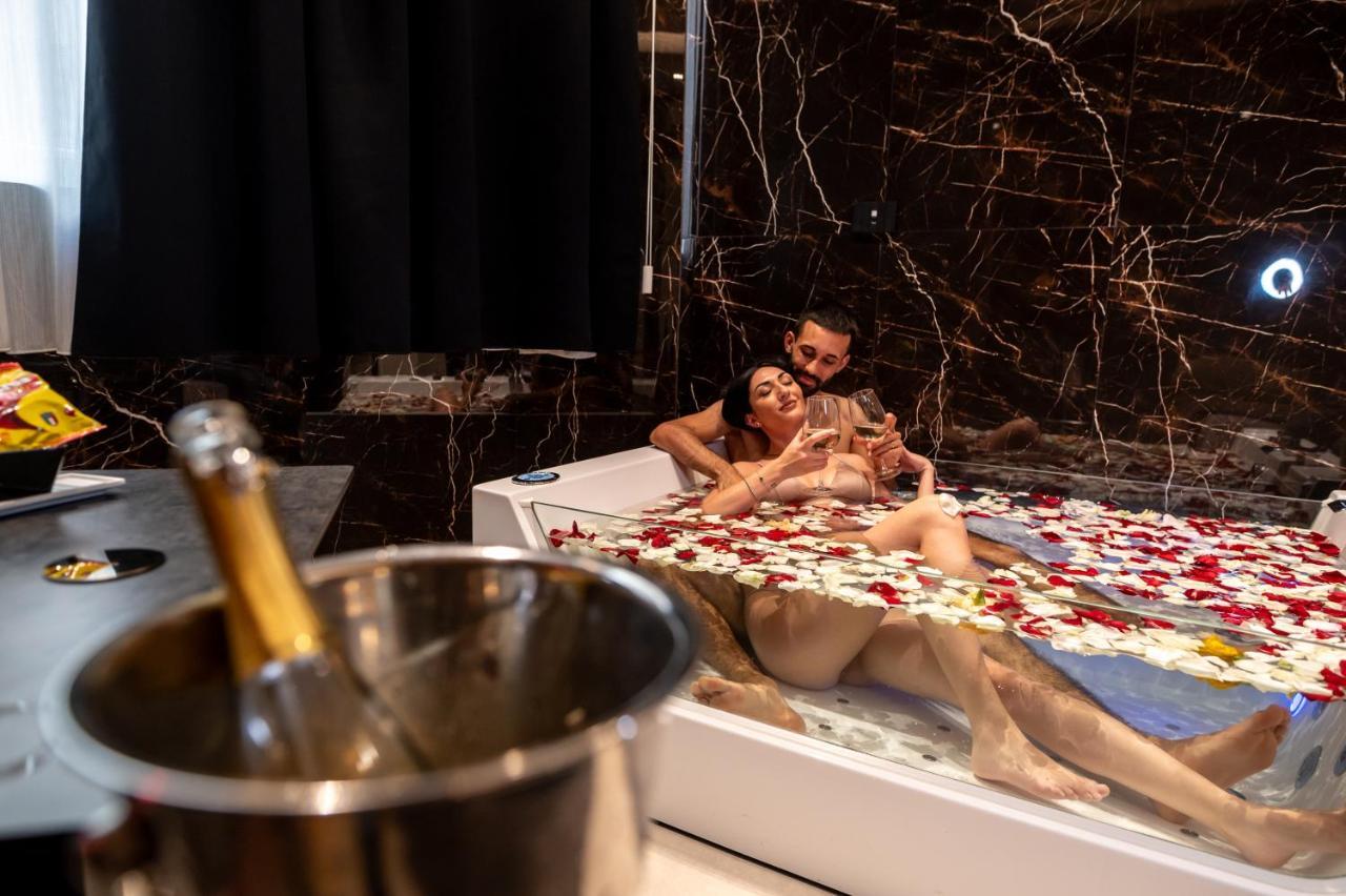 Double Room with Spa Bath