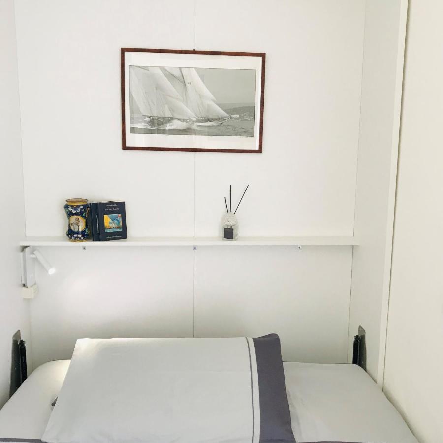 Single Room Balcony,1469482487:JPEG