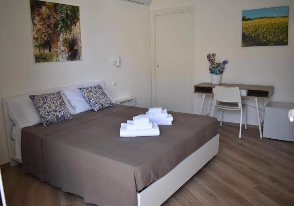 Double Room,1480049498:JPEG