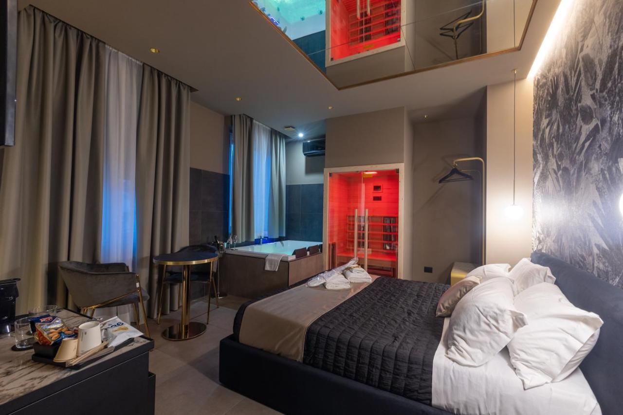 Queen Room with Spa Bath