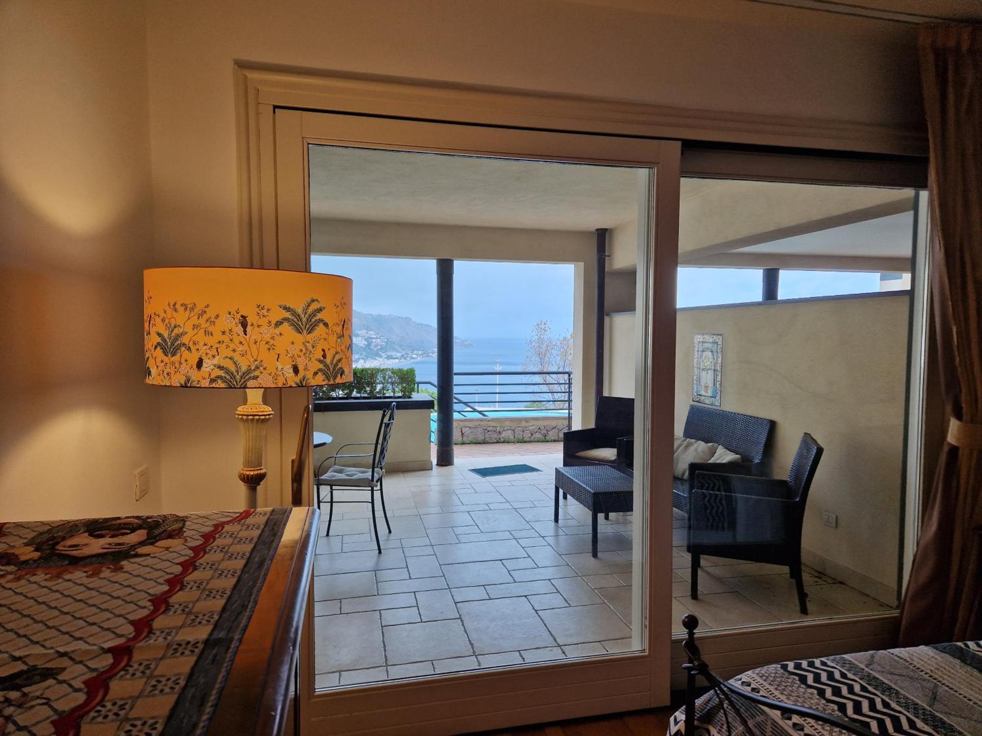 Three-Bedroom Apartment Terrace