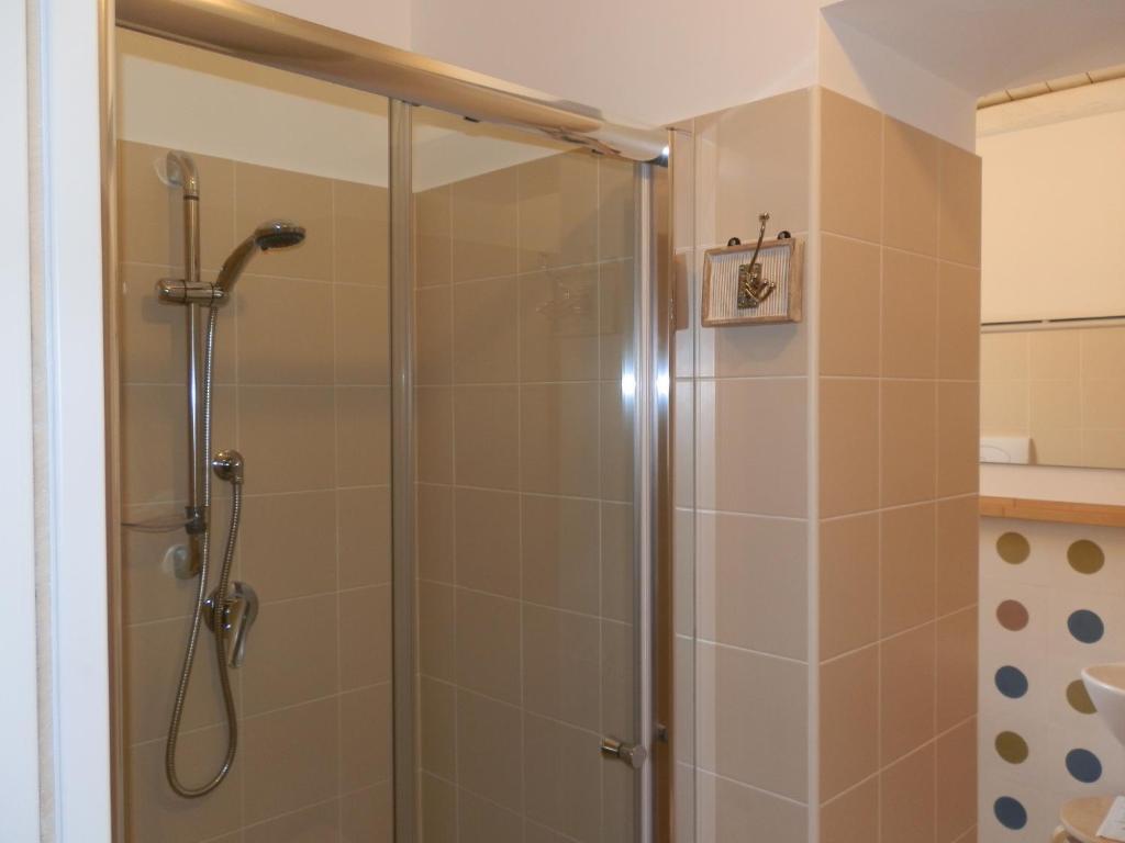 One-Bedroom Apartment with Private Terrace,15470362:JPEG