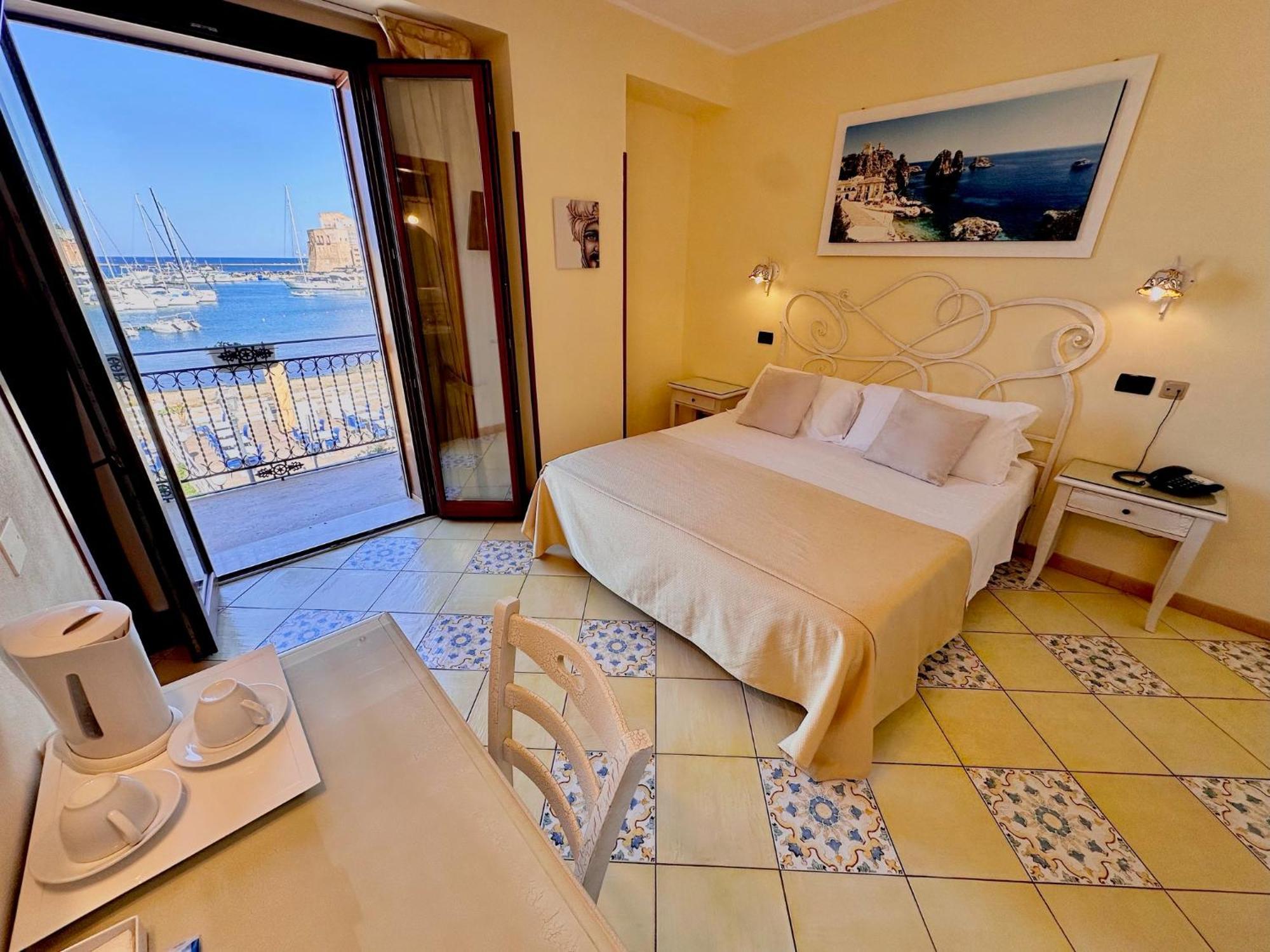 Double Room with Balcony and Sea View,1542687130:JPEG