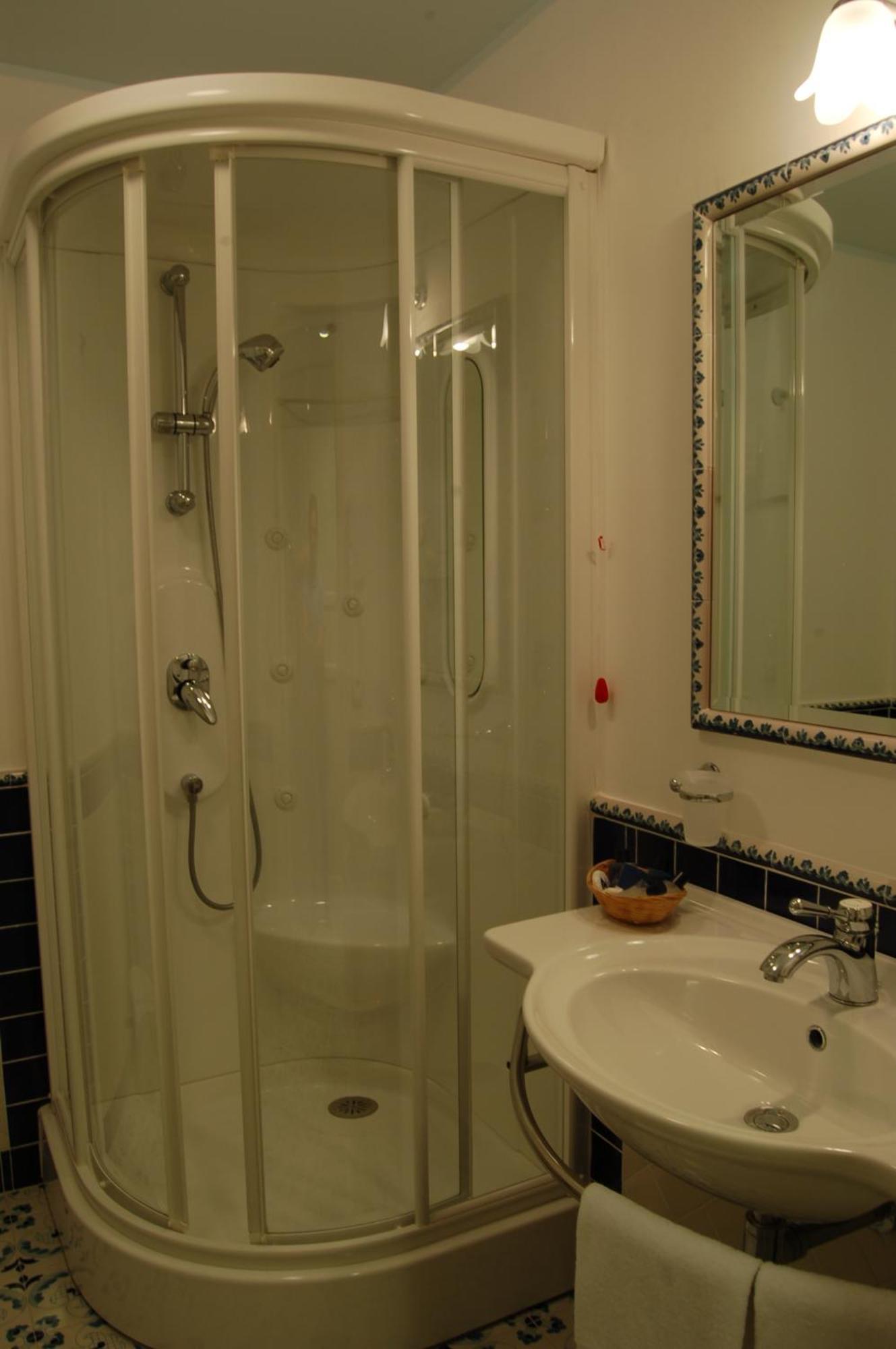 Deluxe Double Room with Sea View,1543645171:JPEG