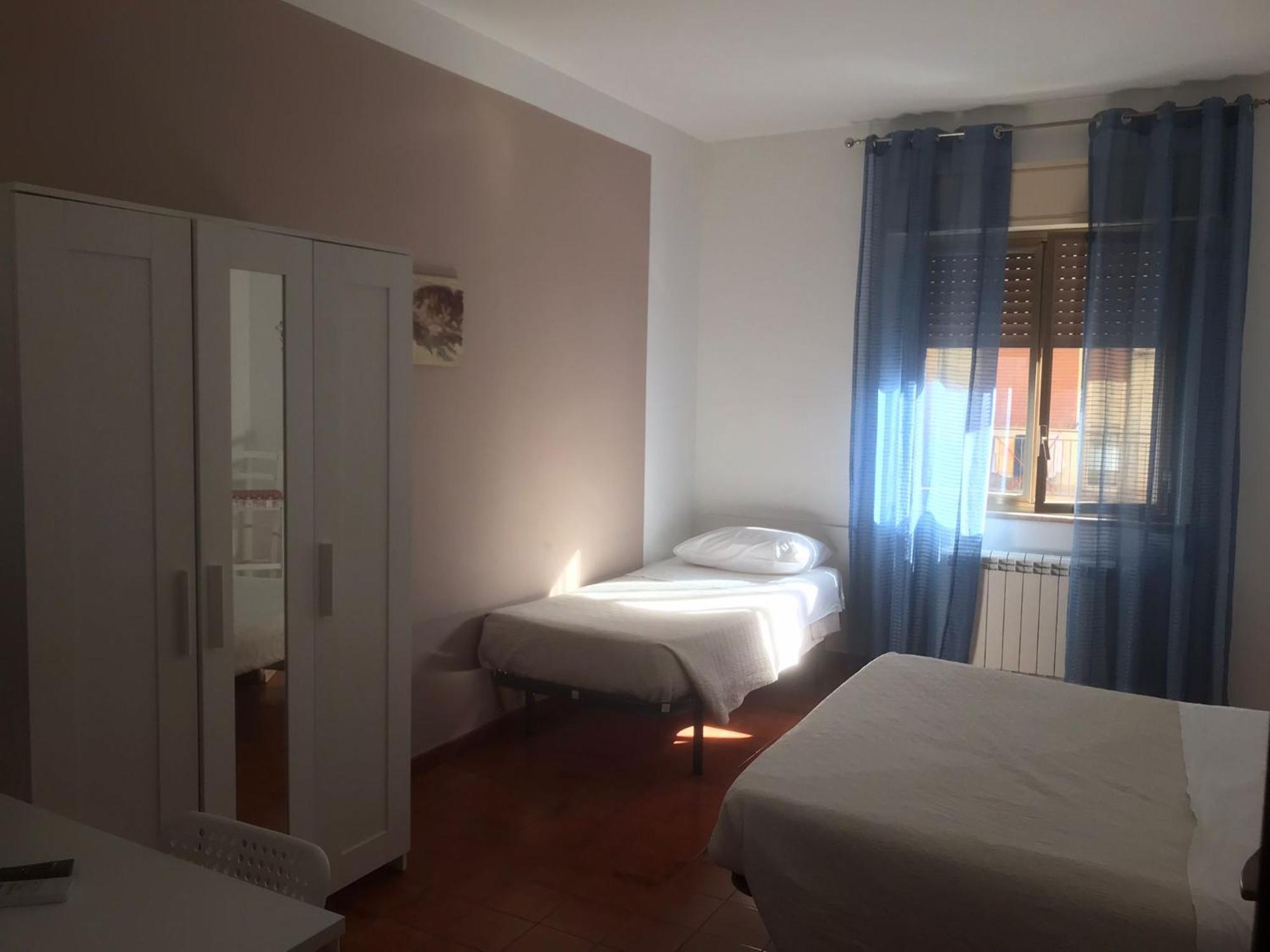 Triple Room with Private External Bathroom