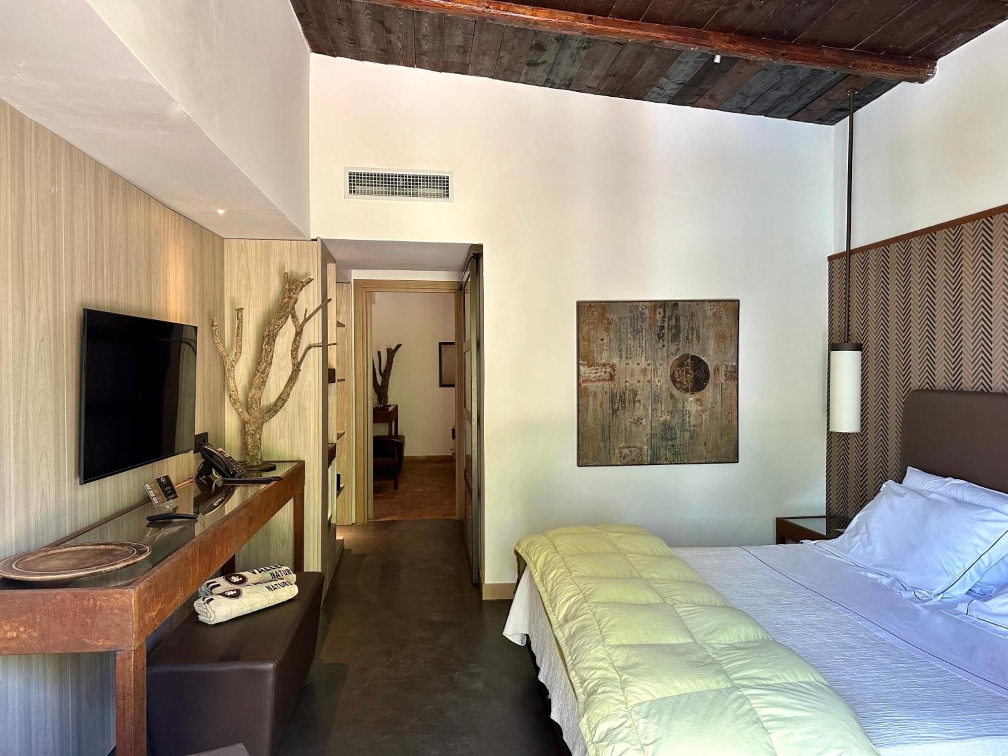 Suite with Spa Bath
