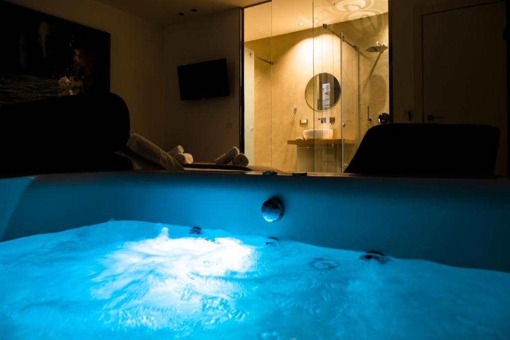 Double Room Spa Bath,1595501413:JPEG