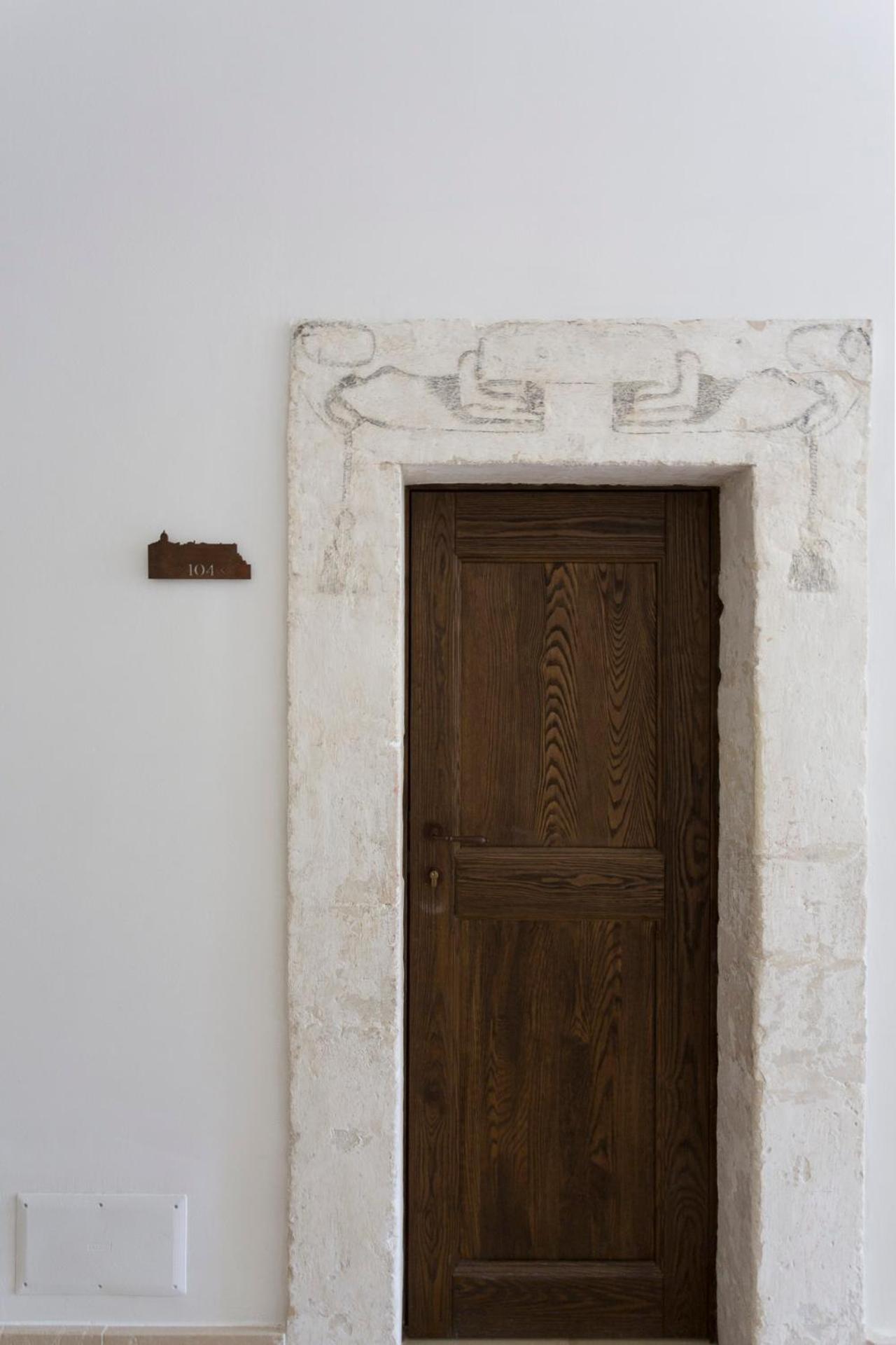 Single Room,1602982299:JPEG