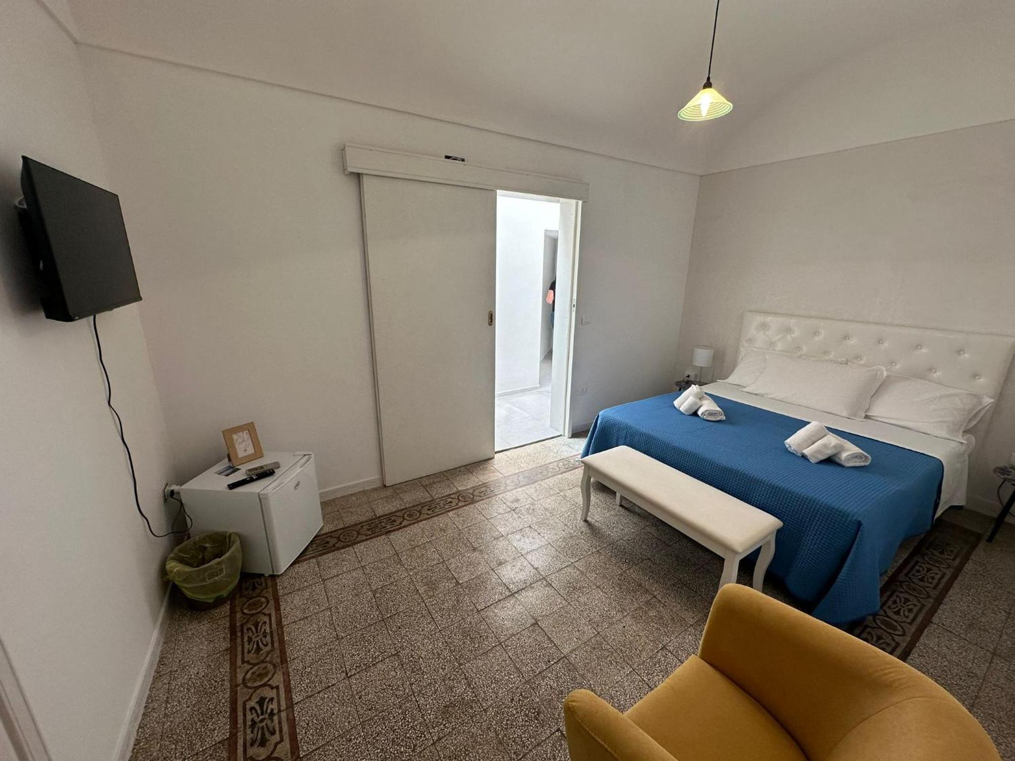 Large Double Room,1606701741:JPEG