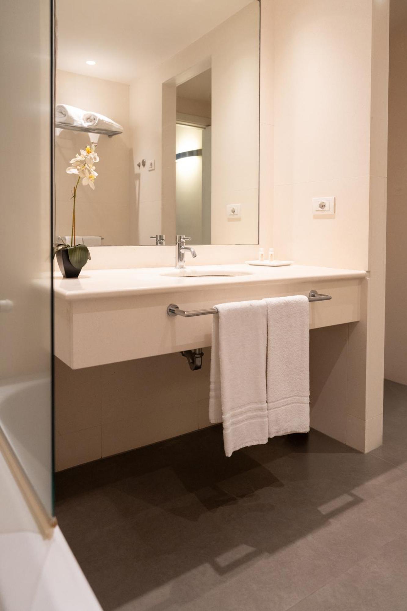 Classic One-Bed Room Apartment