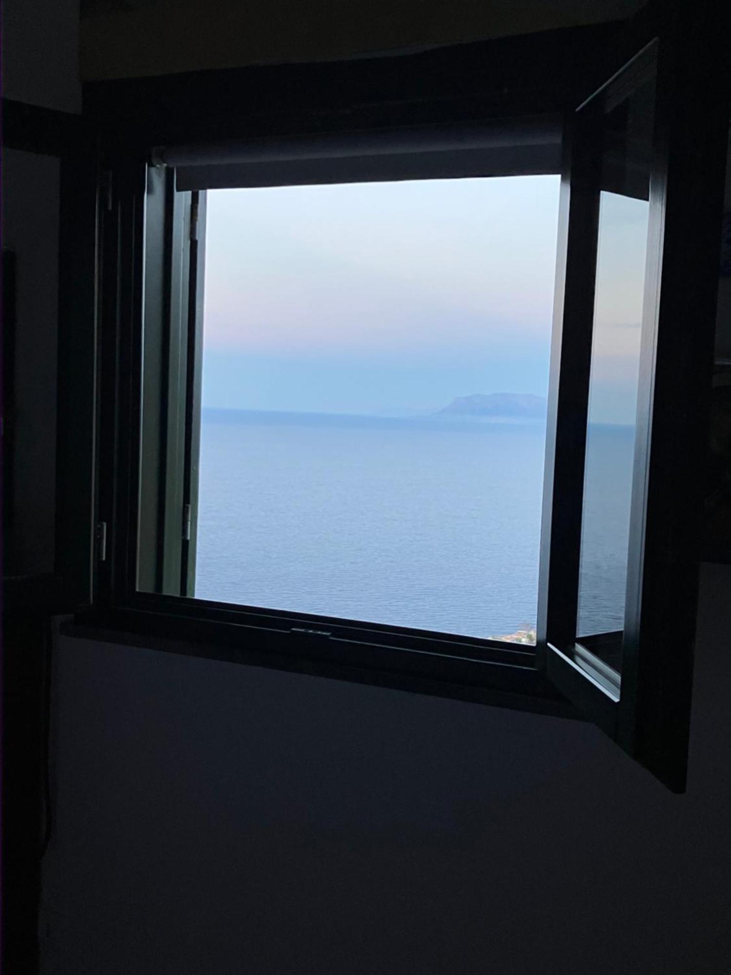 King Room with Sea View,1742728294:JPEG