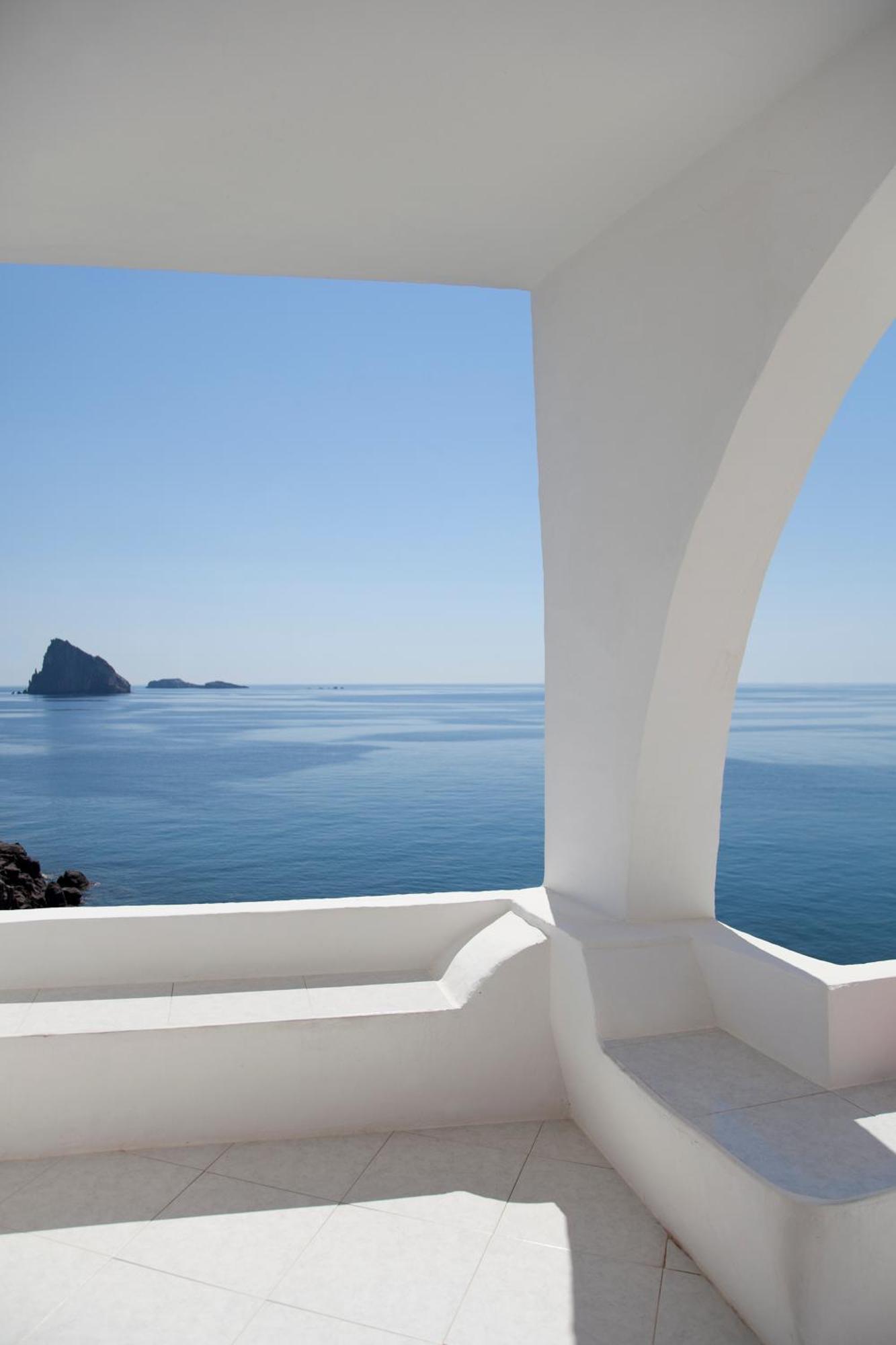Camera Tripla con Vista Mare