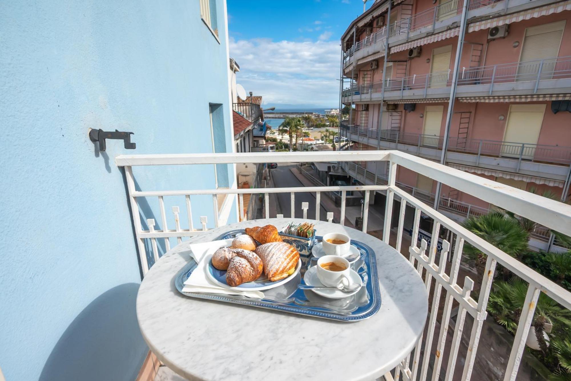 Double Room Balcony Sea View