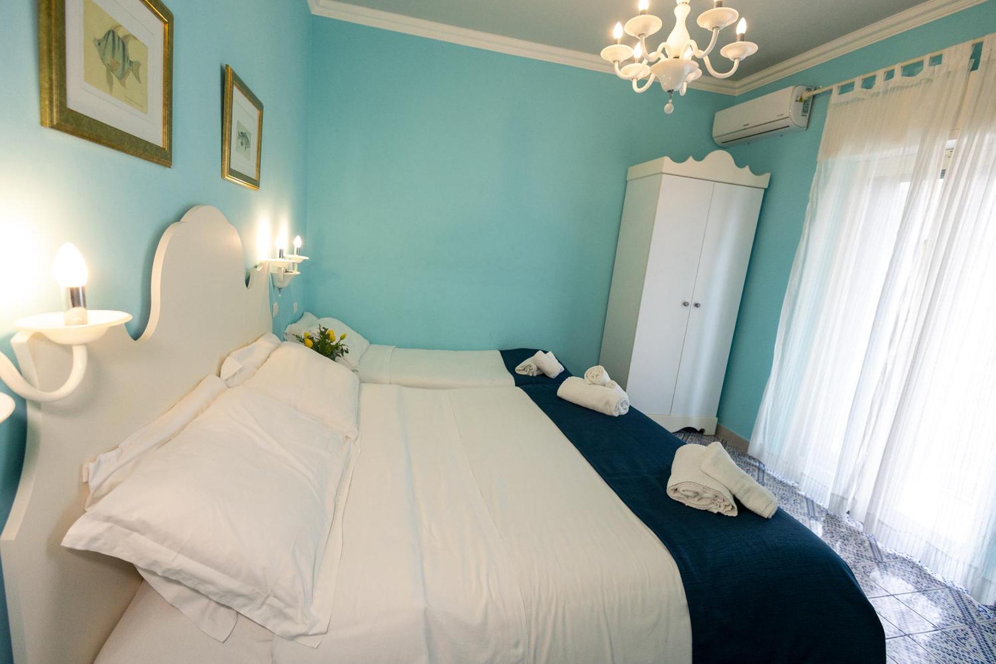 Triple Room Sea View