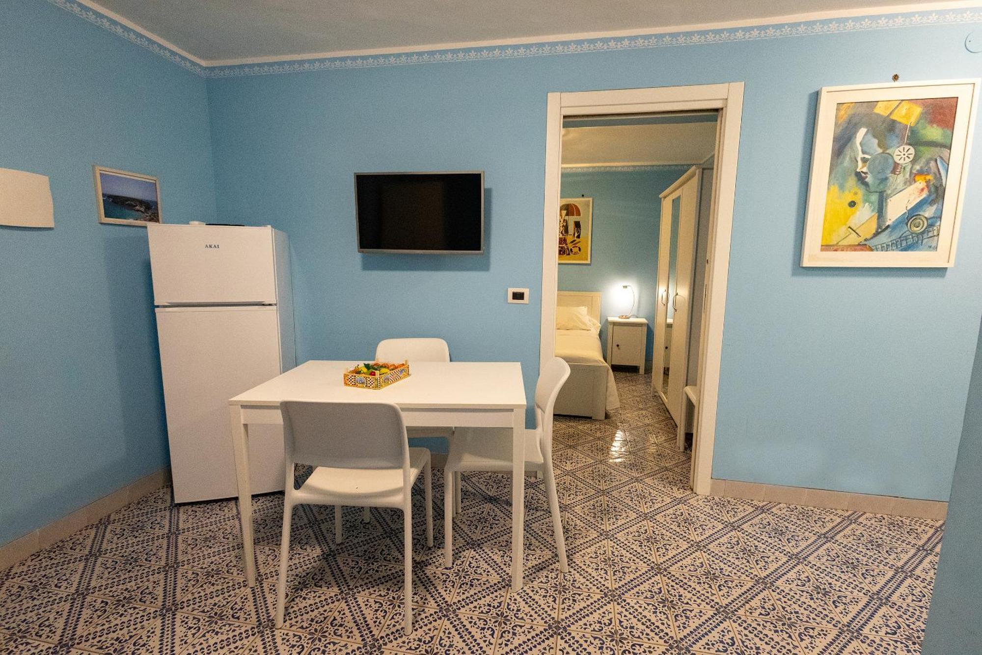 One-Bedroom Standard Apartment