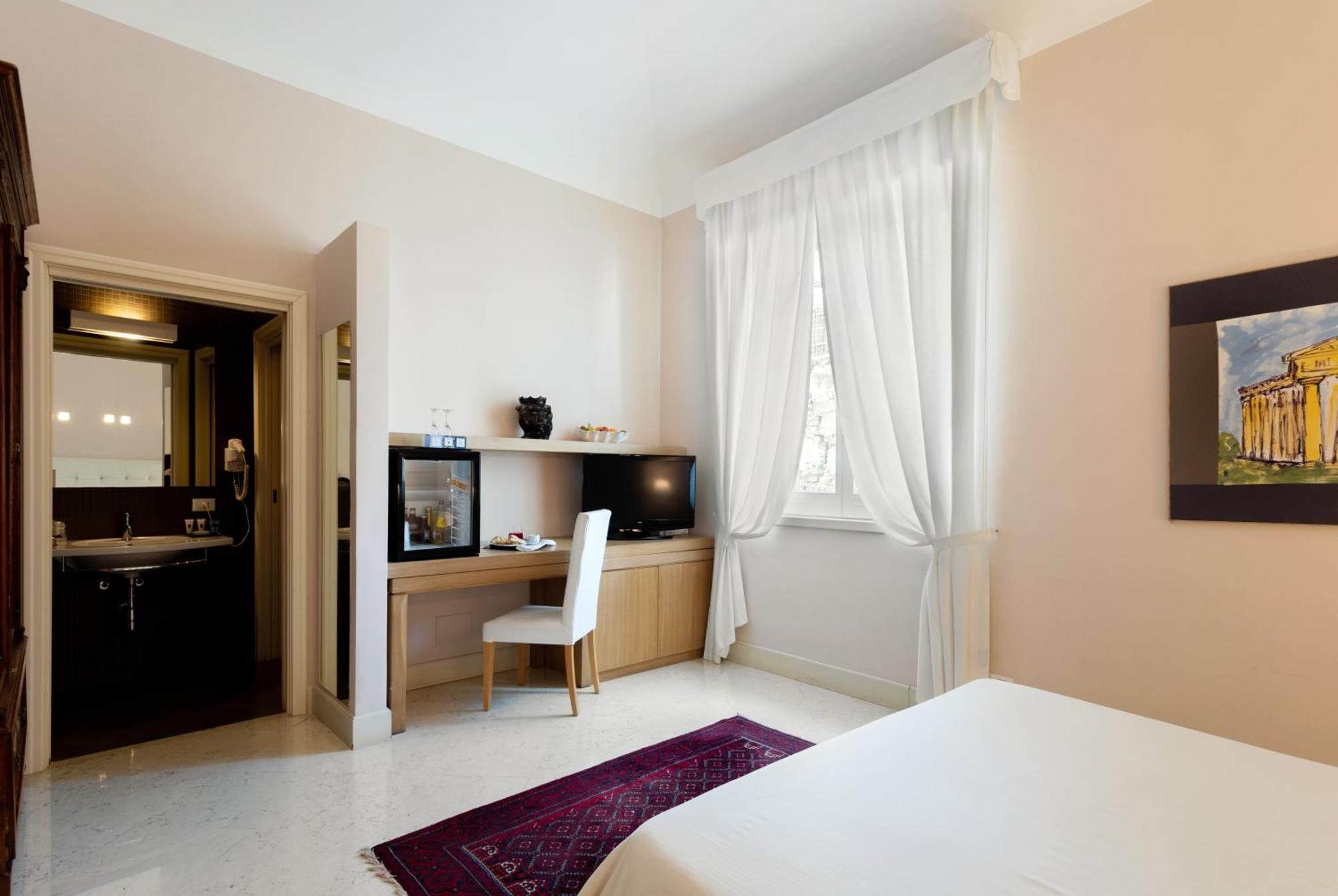 Classic Double Room