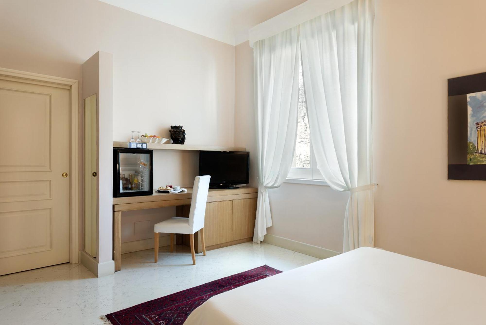 Classic Double Room