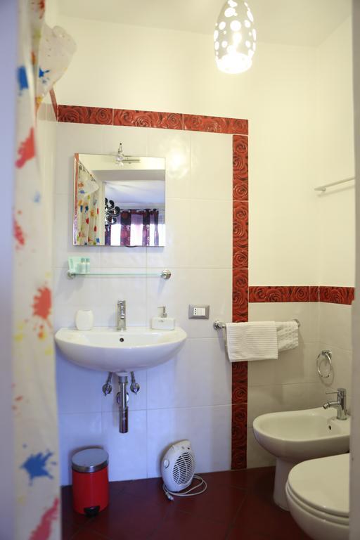 Tweepersoonskamer met 1 of 2 Bedden en Eigen Badkamer
