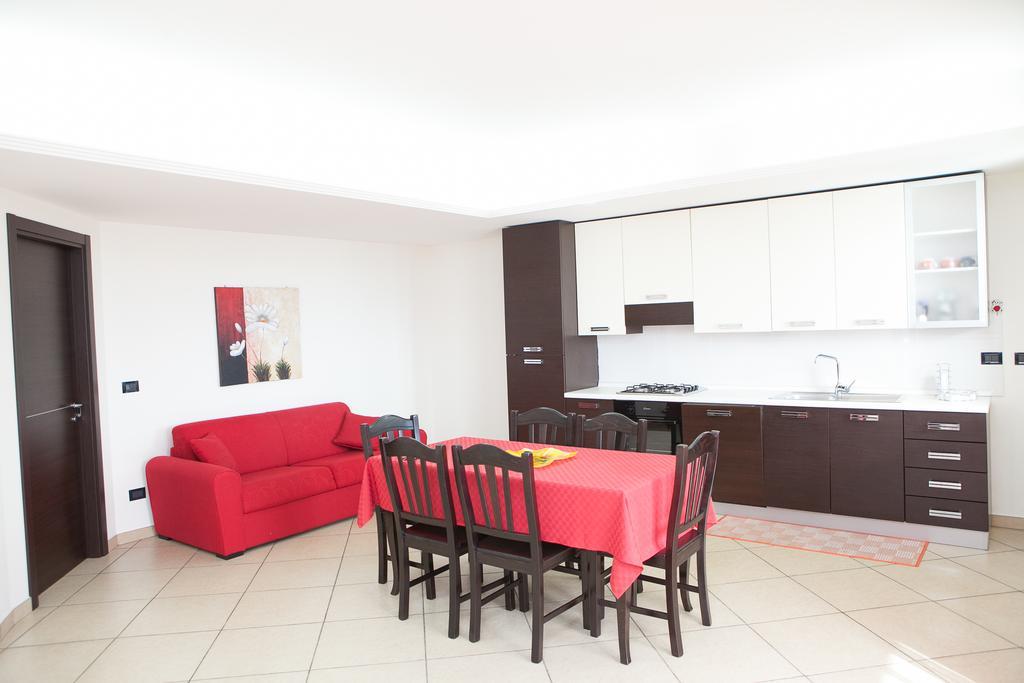 Appartamento con 2 Camere da Letto e Vista Mare