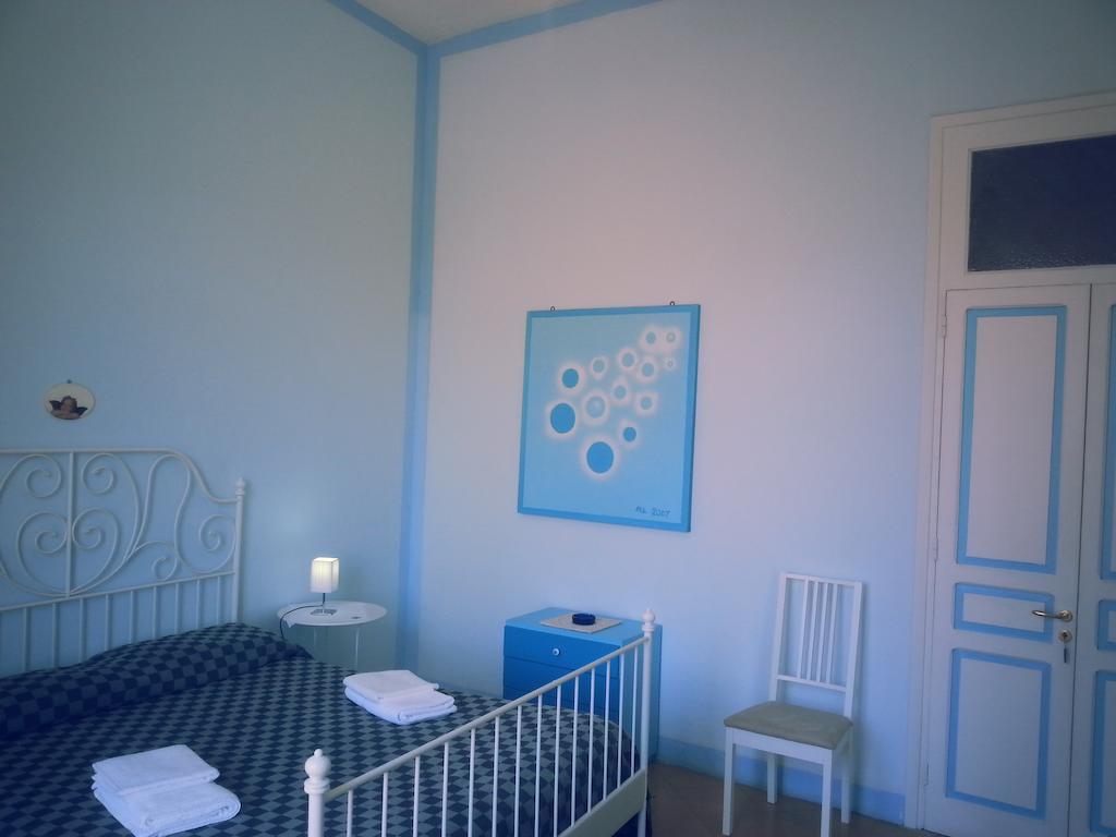 Deluxe Three-Bedroom Apartment