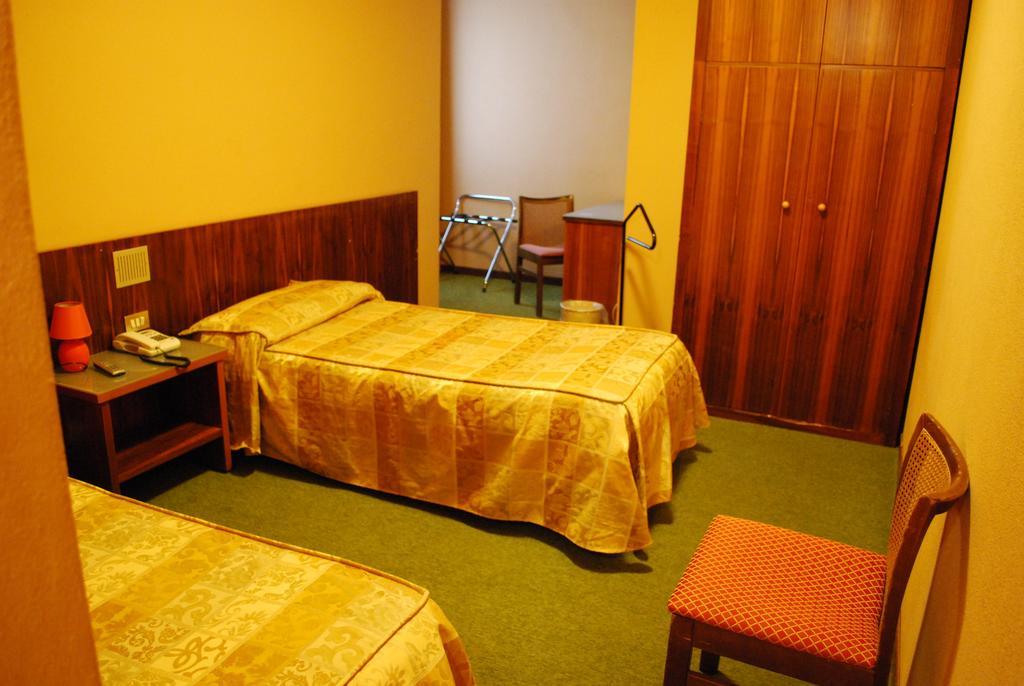 Chambre Double ou Lits Jumeaux Économique