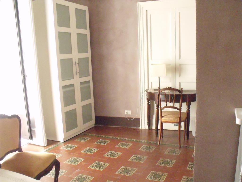 Camera Matrimoniale/Doppia con Letti Singoli con Bagno
