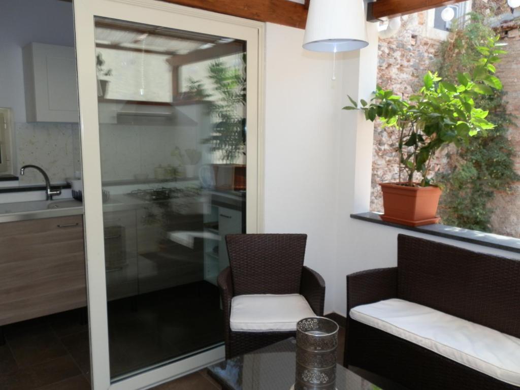 One-Bedroom Apartment - Annex,114859799:JPEG